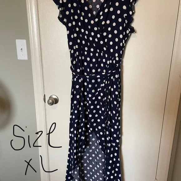 L- XL womens dresses - Picture 1 of 9
